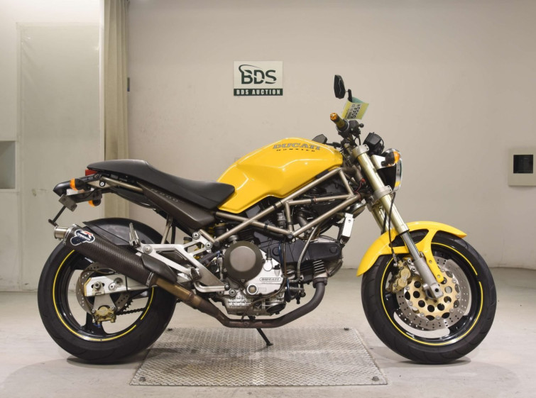 Мотоцикл Ducati MONSTER 900 з пробігом 38472 km