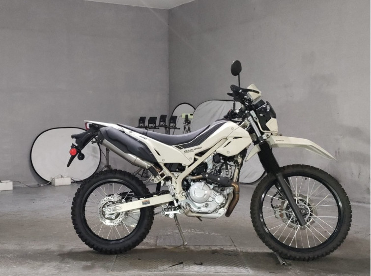 Мотоцикл Kawasaki KLX150L з пробігом 143 km