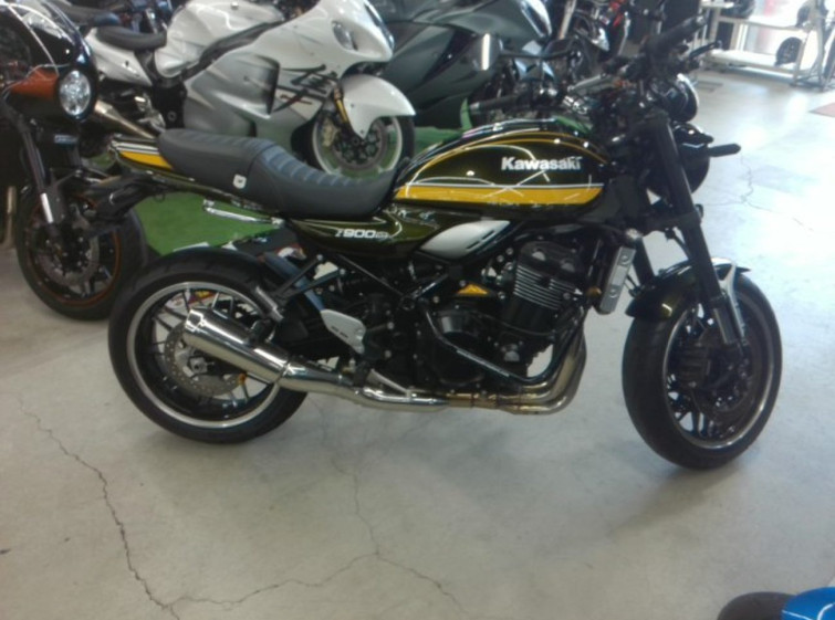 Мотоцикл Kawasaki Z900RS з пробігом 4179 km