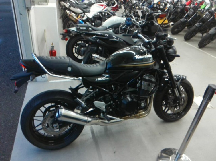 Мотоцикл Kawasaki Z900RS з пробігом 4329 km