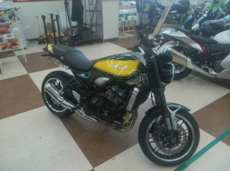 Мотоцикл Kawasaki Z900RS с пробегом 3188 km