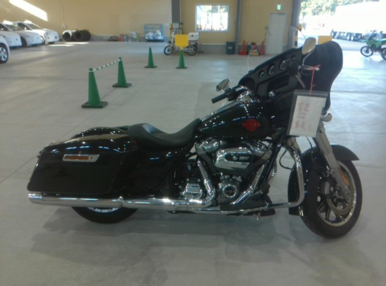 Мотоцикл HD ELECTRA GLIDE FLHTC з пробігом 3813 km