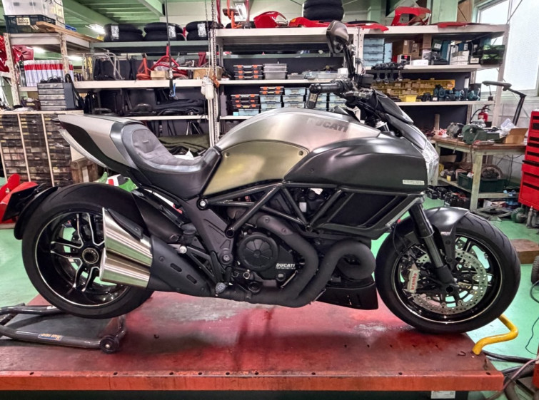 Мотоцикл Ducati DIAVEL с пробегом 13137 km