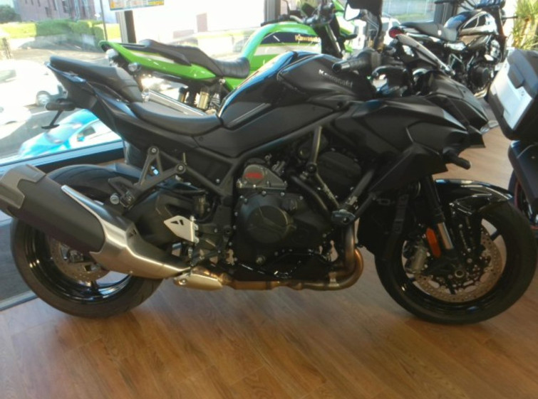 Мотоцикл Kawasaki Z H2 з пробігом 15766 km