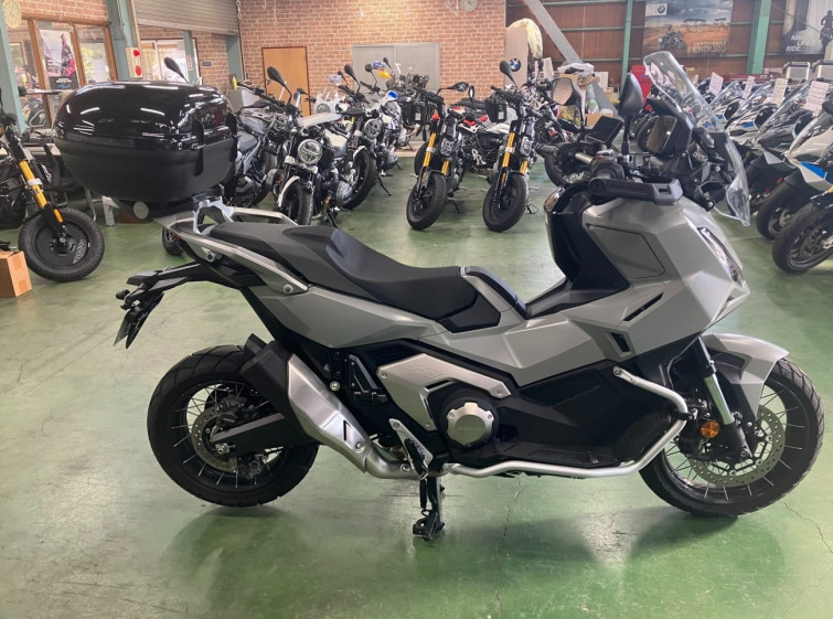 Мотоцикл Honda X-ADV750 с пробегом 3410 km
