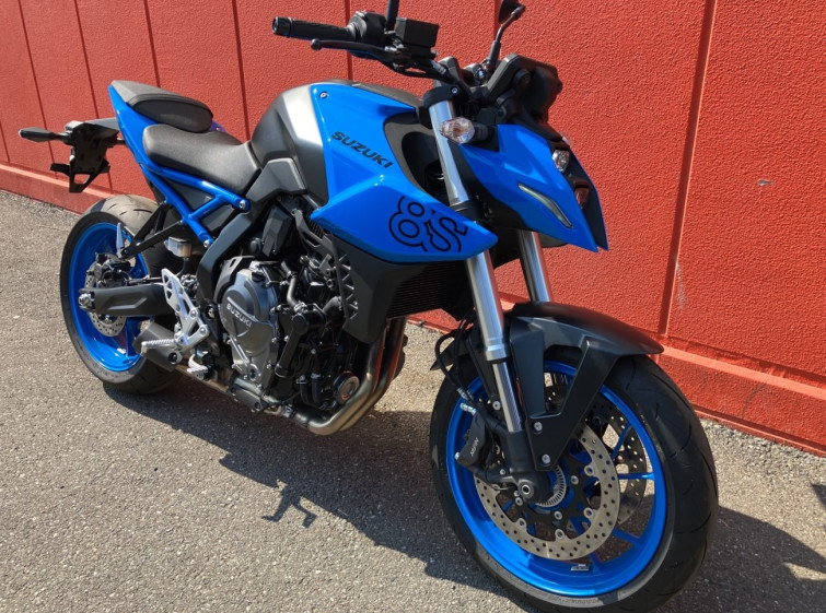 Мотоцикл Suzuki GSX-8S