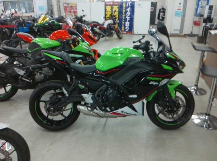 Мотоцикл Kawasaki NINJA650A с пробегом 641 km