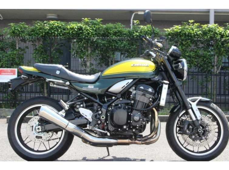 Мотоцикл Kawasaki Z900RS с пробегом 2465 km