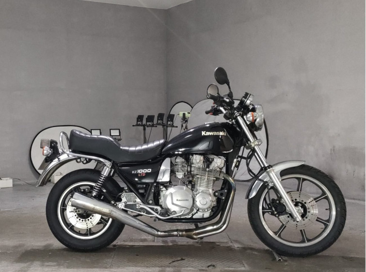 Мотоцикл Kawasaki Z1000LTD з пробігом 41765 m