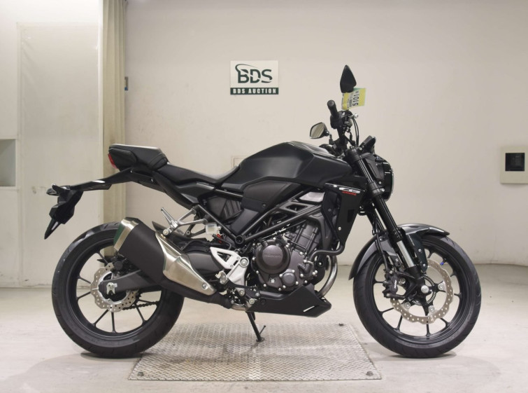 Мотоцикл Honda CB250RA с пробегом 2273 km