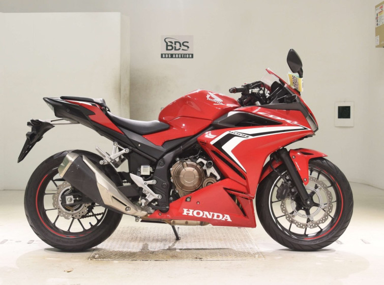 Мотоцикл Honda CBR400R с пробегом 8905 km