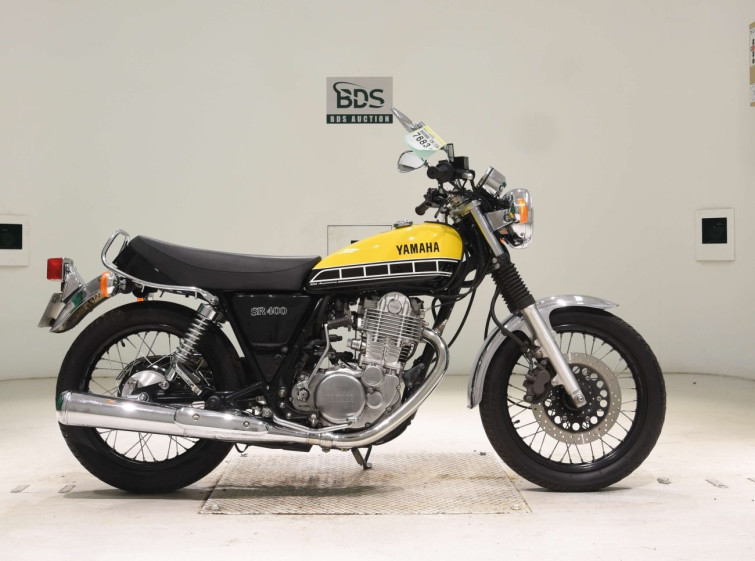 Мотоцикл Yamaha SR400 з пробігом 6824 km