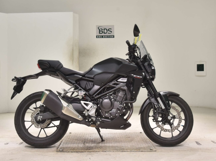Мотоцикл Honda CB250RA з пробігом 12008 km
