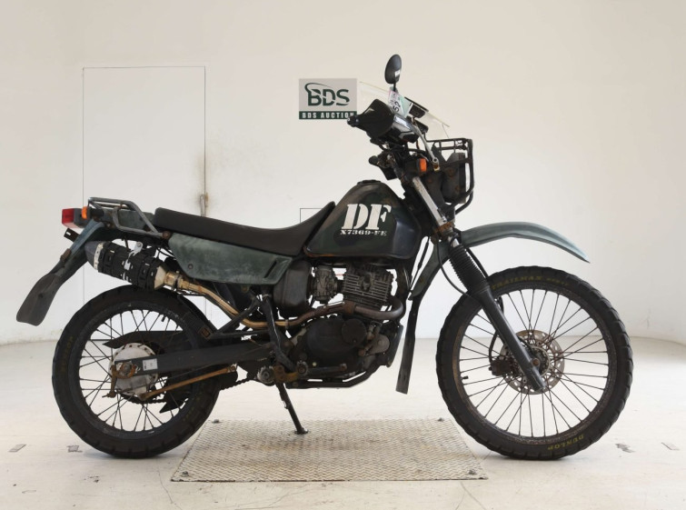 Мотоцикл Suzuki DF200E з пробігом 15279 km