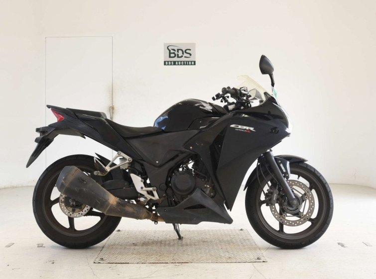 Мотоцикл Honda CBR250RA