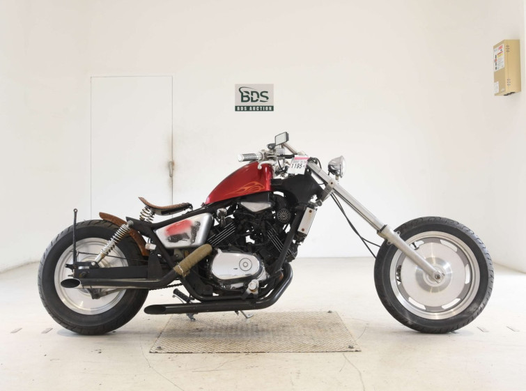 Мотоцикл Honda MAGNA250
