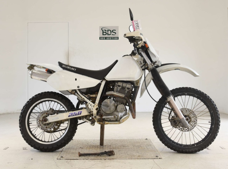 Мотоцикл Suzuki DR250R з пробігом 22110 km