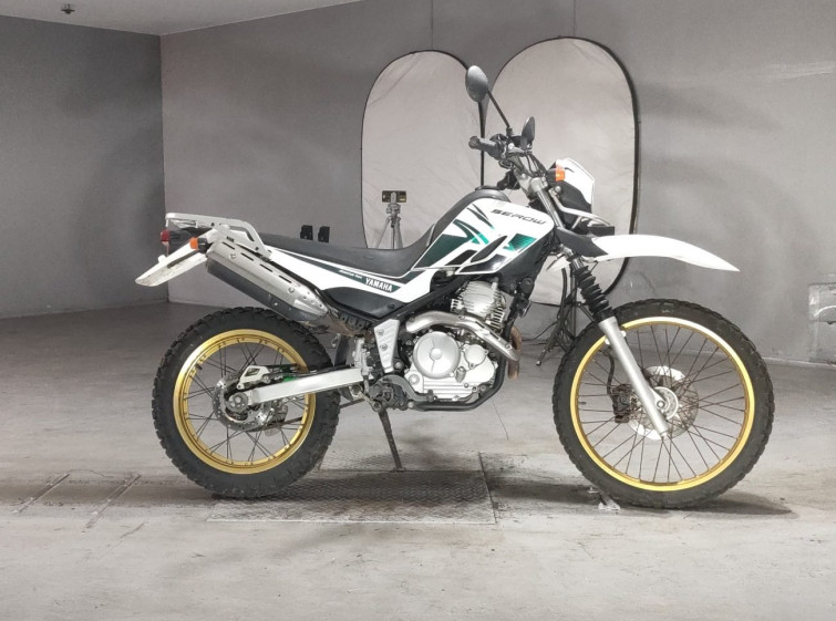 Мотоцикл Yamaha SEROW XT250 з пробігом 100043 km