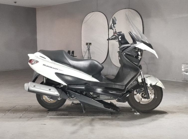 Мотоцикл Suzuki BURGMAN 200 с пробегом 19592 km