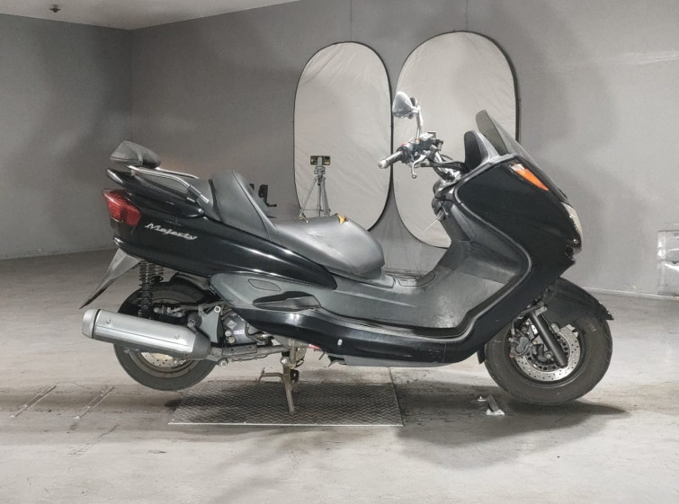 Мотоцикл Yamaha MAJESTY 250C с пробегом 18186 km