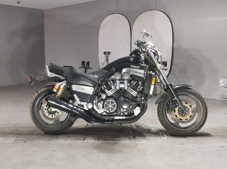 Мотоцикл Yamaha V-MAX1200 с пробегом 8262 km