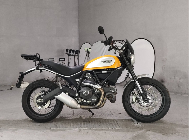 Мотоцикл Ducati SCRAMBLER 803 CLASSIC з пробігом 20273 km