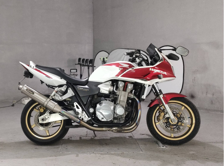 Мотоцикл Honda CB1300 SUPER BOL D’OR с пробегом 32313 km