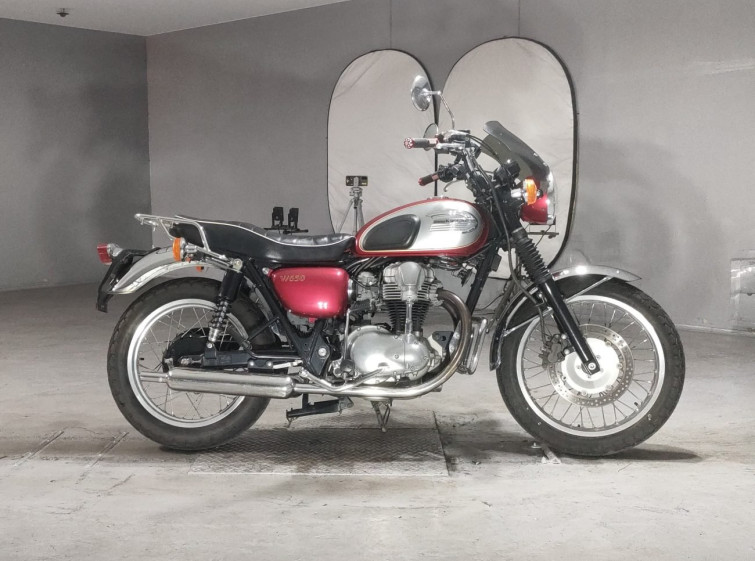 Мотоцикл Kawasaki W650 с пробегом 15411 km