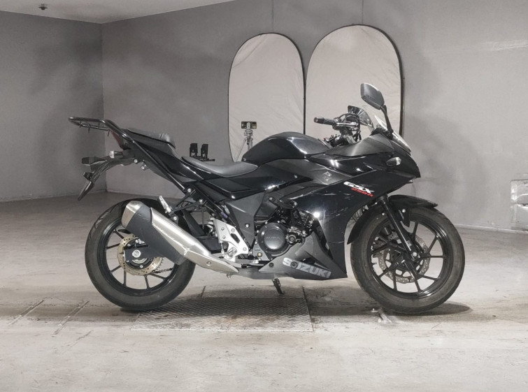 Мотоцикл Suzuki GSX250R с пробегом 11168 km