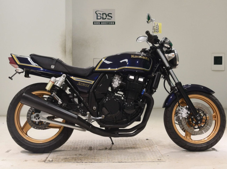 Мотоцикл Kawasaki ZRX400 з пробігом 4755 km