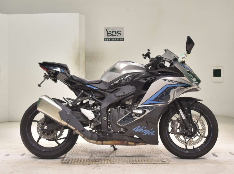 Мотоцикл Kawasaki ZX-25R-2SE з пробігом 5967 km