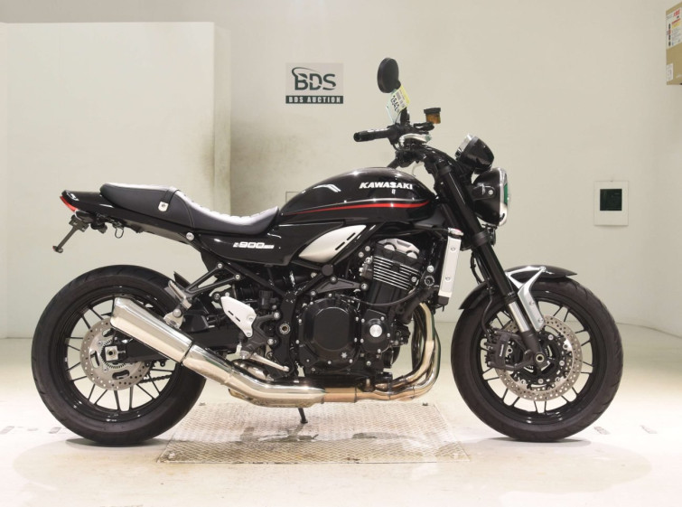 Мотоцикл Kawasaki Z900RS з пробігом 1743 km