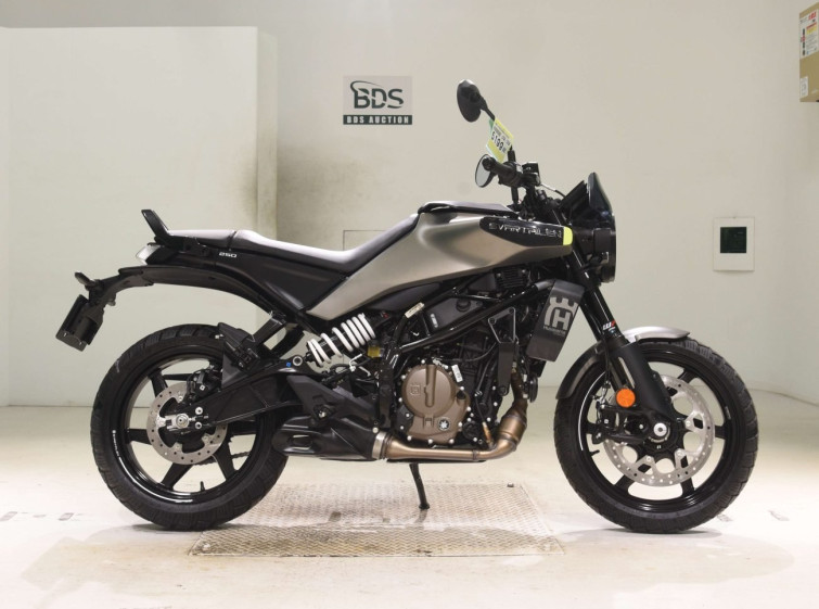 Мотоцикл Husqvarna SUBARU TREPIEN 250 з пробігом 1 km