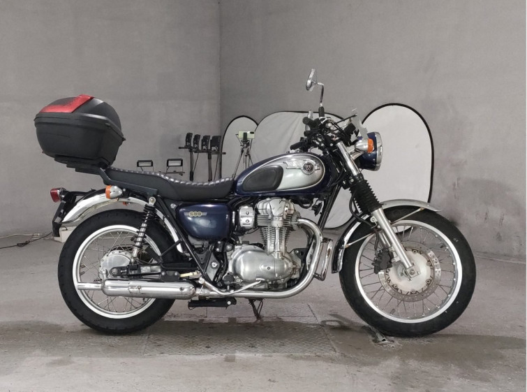 Мотоцикл Kawasaki W800 з пробігом 11137 km