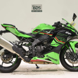 Мотоцикл Kawasaki ZX-4RR с пробегом 1416 km