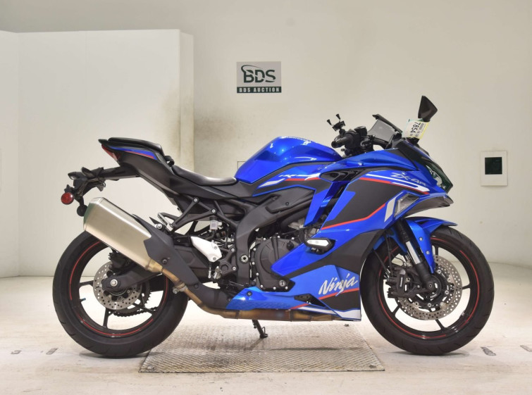 Мотоцикл Kawasaki ZX-4R с пробегом 26567 km