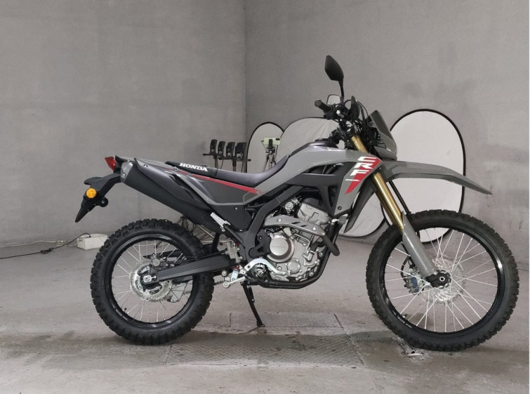 Мотоцикл Honda CRF250L с пробегом 210 km