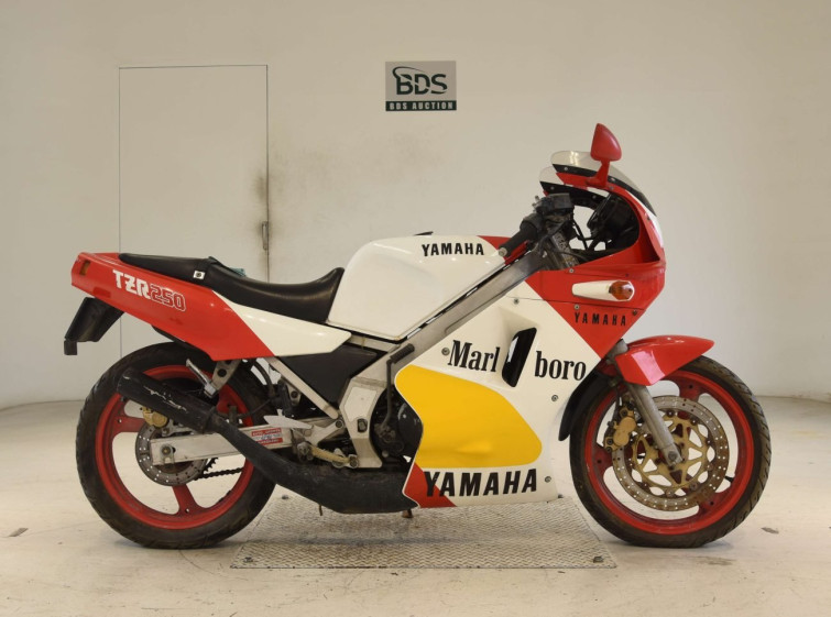 Мотоцикл Yamaha TZR250 с пробегом 7123 km
