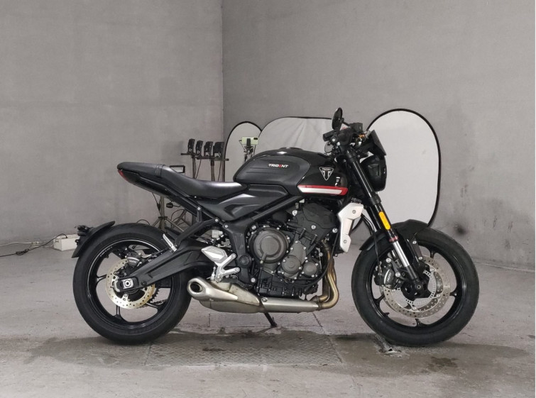 Мотоцикл Triumph TRIDENT660 з пробігом 6464 km