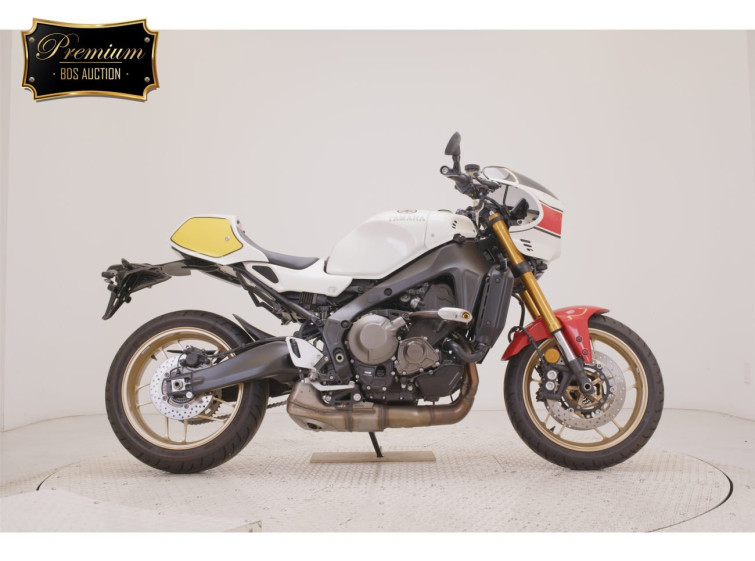 Мотоцикл Yamaha XSR900-2 с пробегом 9884 km