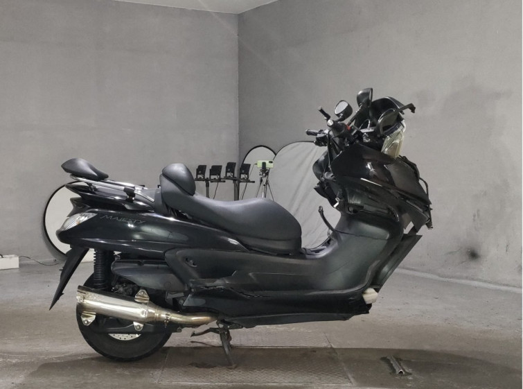Мотоцикл Yamaha GRAND MAJESTY 250