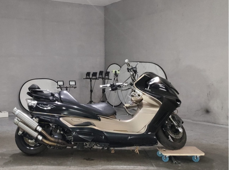 Мотоцикл Yamaha MAJESTY 250C