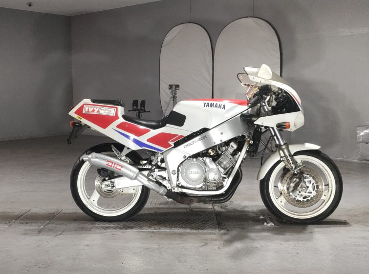 Мотоцикл Yamaha FZR400 з пробігом 26859 km