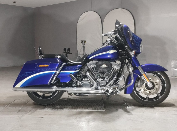 Мотоцикл HD FLHXSE1800 CVO с пробегом 27931 km