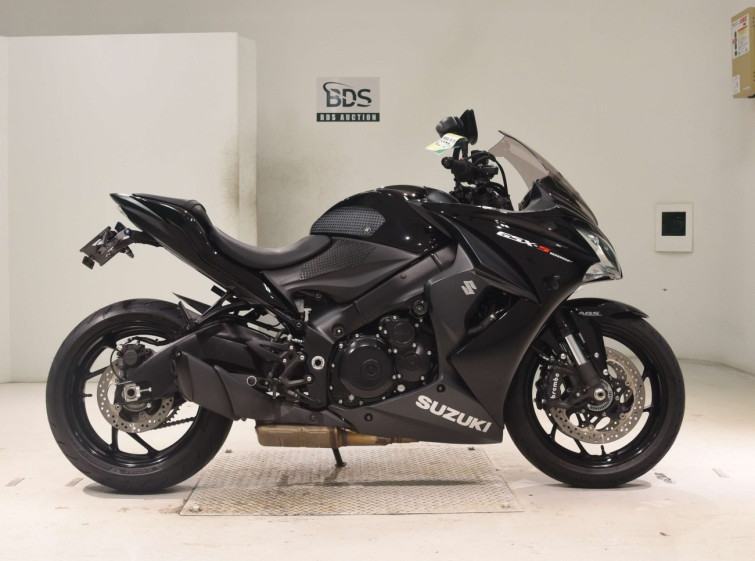 Мотоцикл Suzuki GSX-S1000F з пробігом 12975 km