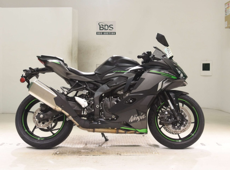 Мотоцикл Kawasaki ZX-4R SE з пробігом 21814 km