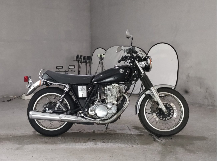 Мотоцикл Yamaha SR400 з пробігом 15640 km