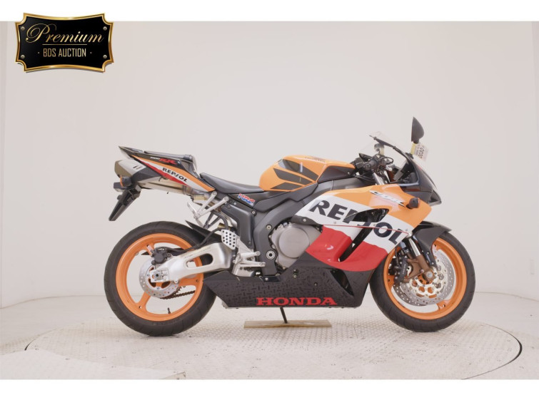 Мотоцикл Honda CBR1000RR з пробігом 9255 km