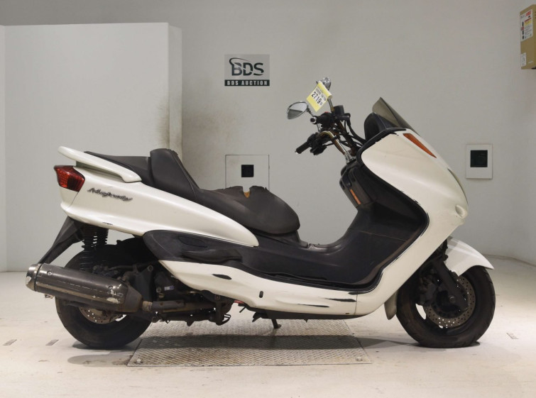 Мотоцикл Yamaha MAJESTY 250C с пробегом 26397 km