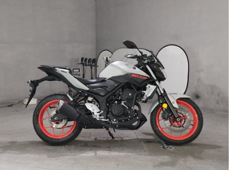Мотоцикл Yamaha MT-03 с пробегом 3085 km